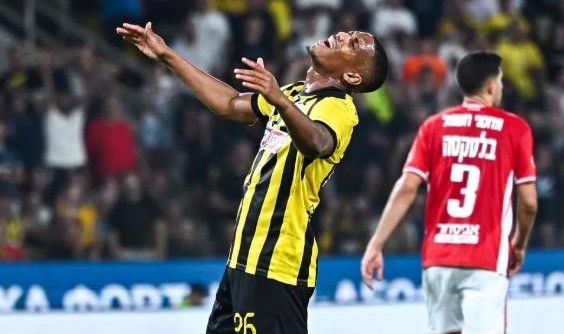 Goal：马夏尔不在雅典AEK新帅计划中，墨西哥美洲狮想租借他